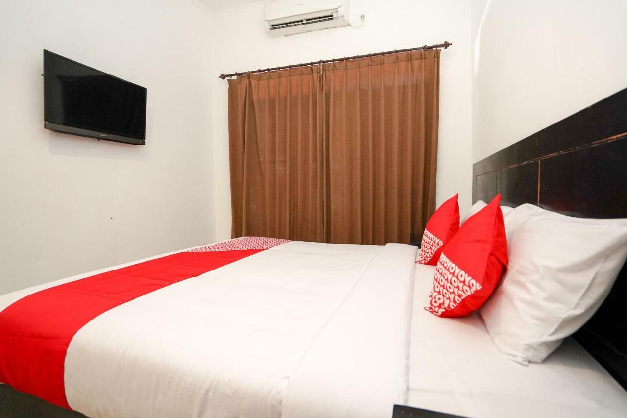 Oyo 969 Penginapan Darma I Surabaya Luaran gambar